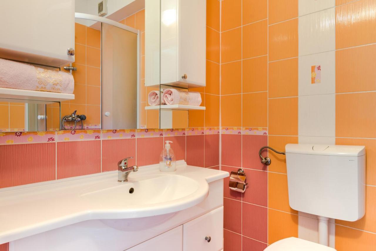 Lions Suites Спліт Екстер'єр фото