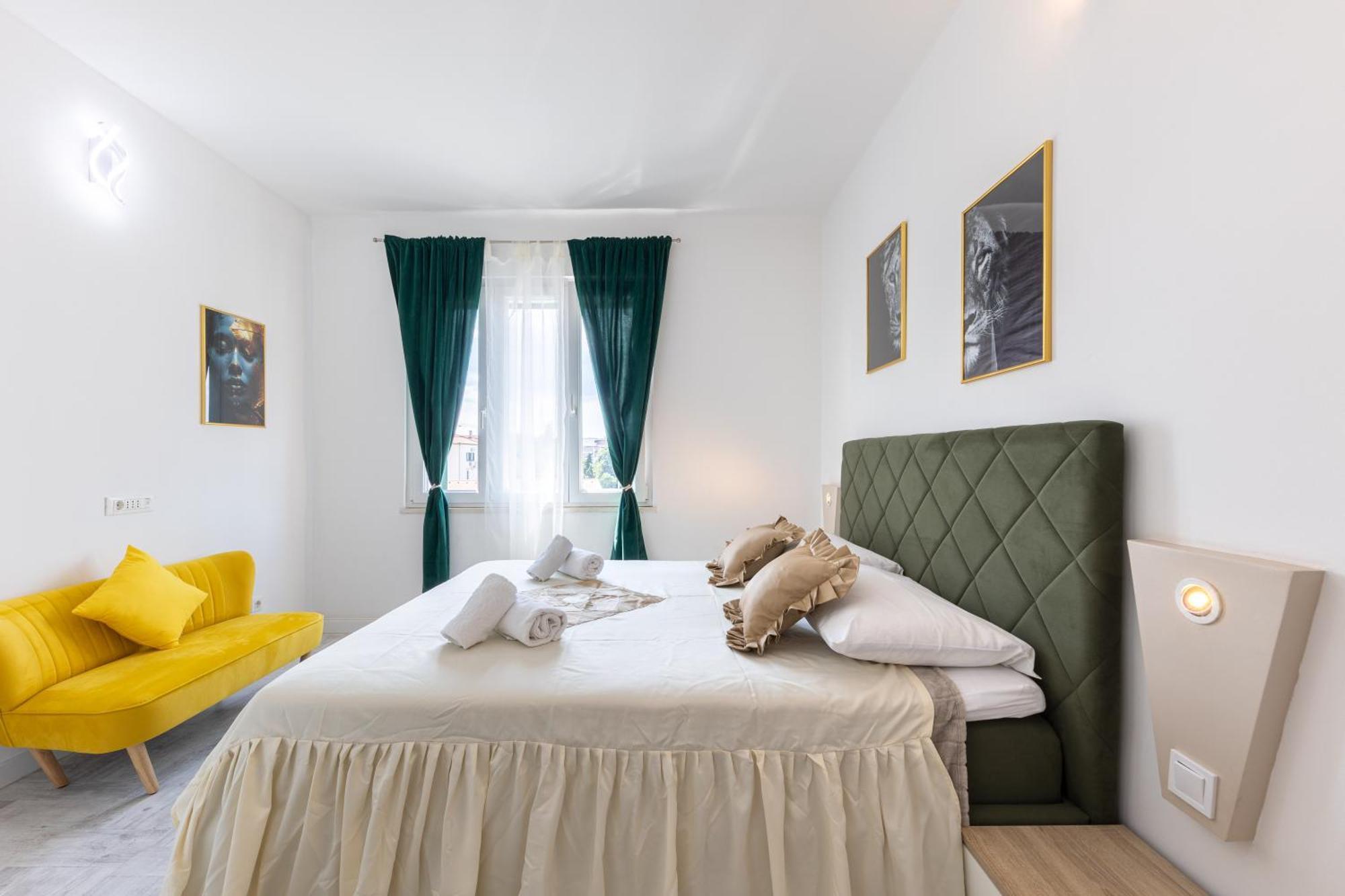 Lions Suites Спліт Екстер'єр фото